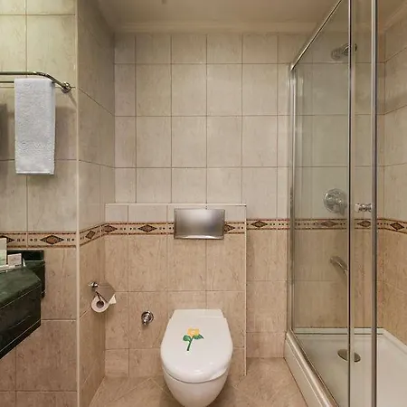 Elite World Prestige Hotel *