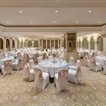 Elite World Prestige فندق *