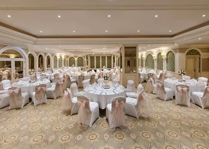 Elite World Prestige Hotel *