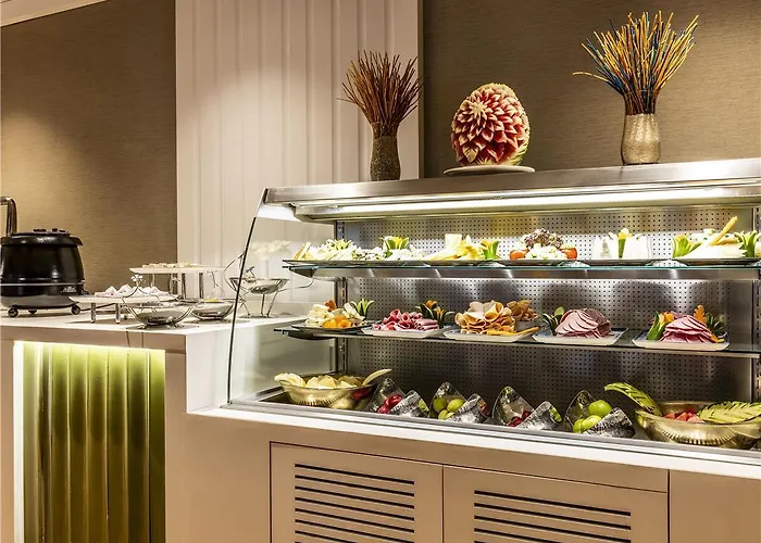 Elite World Prestige Hotel *