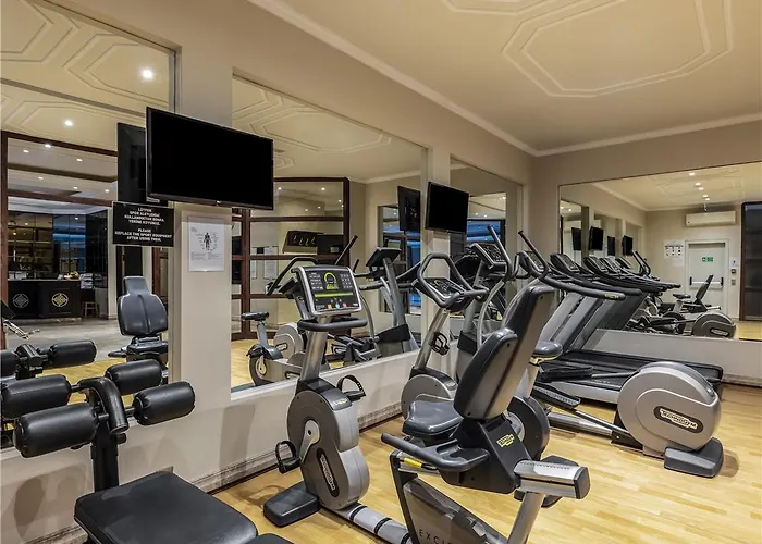 Elite World Prestige Hotel *